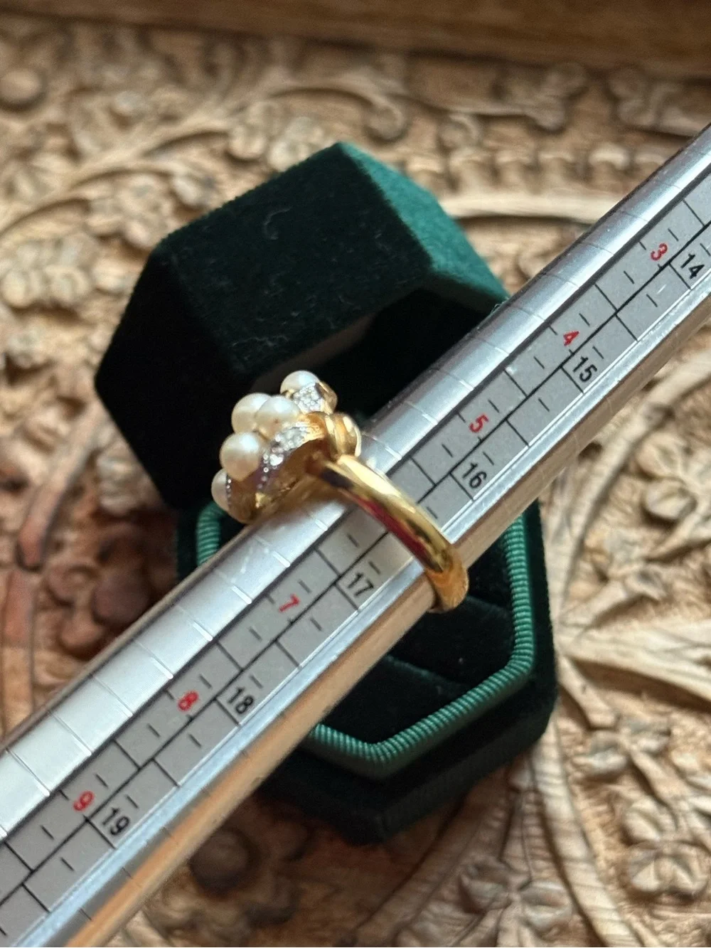 1970’s Avon cocktail ring sz 6